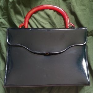 Amazing 1950s patent leather lucite handle purse